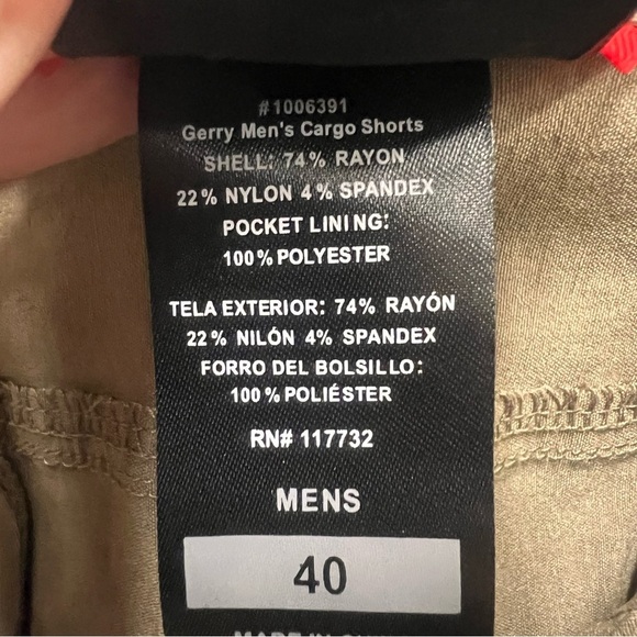 Gerry Casual Cargo Shorts with side zipper pockets size 40 - Picture 10 of 11